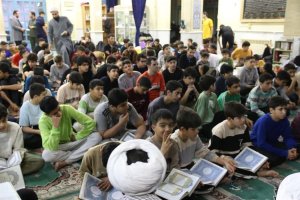 بازدید فرماندار شهرستان شهریار، شهردار و امام جمعه شهر اندیشه از مساجد محل برگزاری آیین اعتكاف